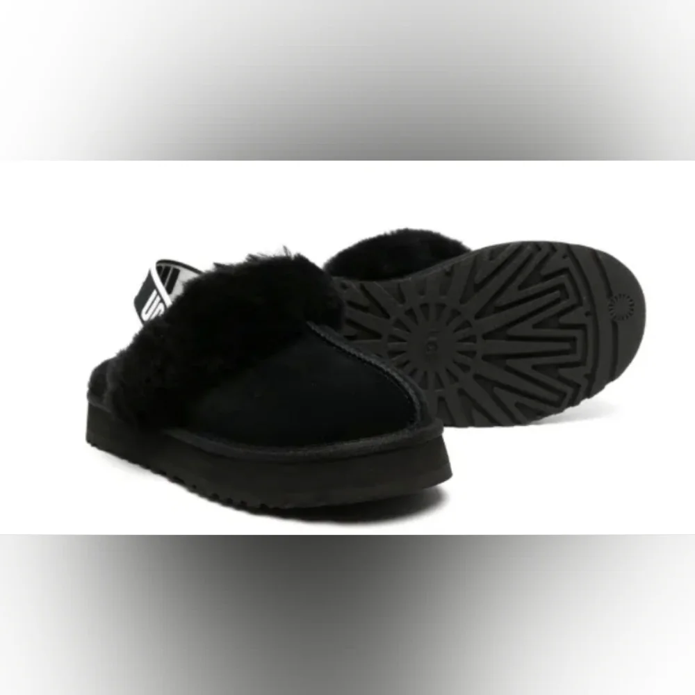 UGG Funkette Black Fluffy Shearling Slippers Big Kids Size 5 NWOT MSRP $120